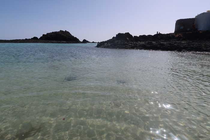 Aguas cristalinas del Islote de Lobos en Fuerteventura